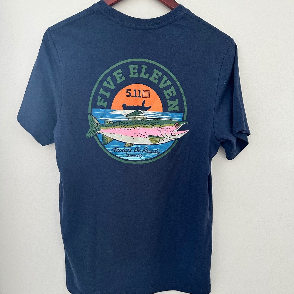 Mens Navy Blue Fishing T-Shirt 5.11 Tactical Sz M